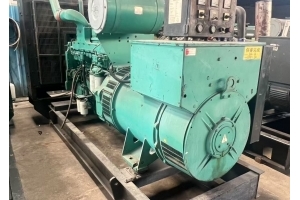 出售二手柴油发电机，康明斯，上柴，潍柴，价格优惠