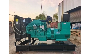 出售二手柴油发电机，康明斯，潍柴，上柴，有需要可以微信联系我13733623427