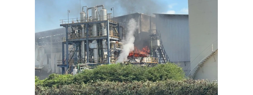 泰国同日两起大火连发！工厂与民宅相继燃烧