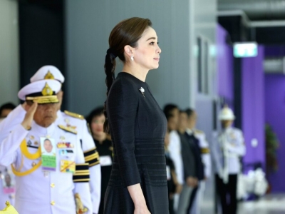 王后亲临东南亚运动会赛场 泰国女子冰球勇夺冠军