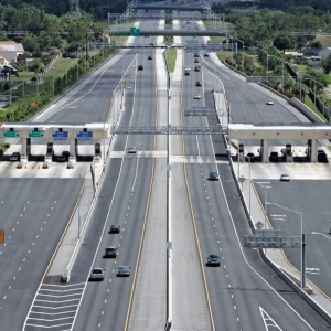 泰国M8高速公路一期工程延至2030年动工