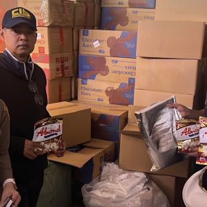 泰国打击假冒商品走私，中国男子被捕，2万件商品被缴