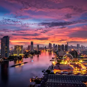 母亲节小长假泰国国内游火爆，超300万次出行带动137亿泰铢消费！