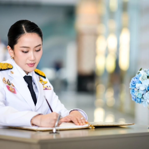 泰国前总理佩通坦发文：将以反对党身份监督新政府工作