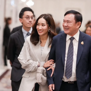 泰国前总理他信入狱，大女儿萍通塔发文：他是我心中最伟大的英雄！