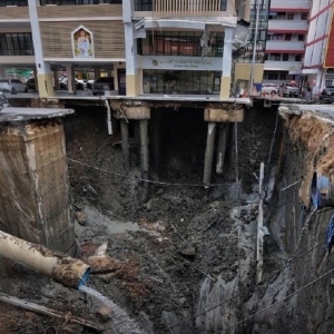 曼谷Samsen路坍塌危机升级！地基无法修复，警局大楼今日开拆