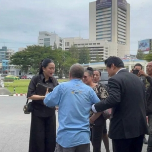 佩通坦代父致哀！他信痛惜未能送别王太后