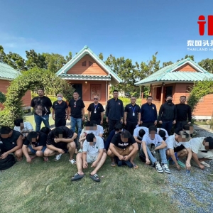 泰国警方在一度假村抓获大量中国籍嫌犯