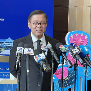 美暂停永久居留签证涉泰国，泰外长批“释放错误信号”