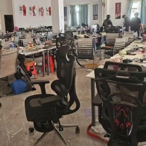 泰军搜查电诈窝点竟发现“多国警察局”